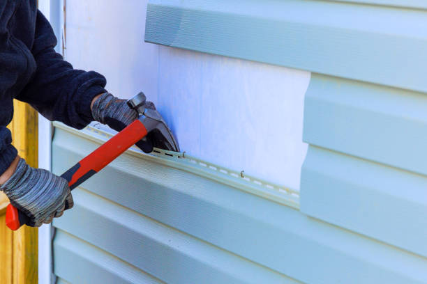 Reliable Emergency Siding Repair contractor in Newtonville, MA by Squared Siding